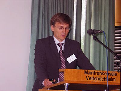 Dr. Andrei Degtiarev, Schaeffler KG, sprach über die Software Bearingx-Simpack zum Thema 