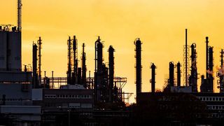 Die Chemiebranche leidet schon länger unter den im internationalen Vergleich hohen Energiepreisen und der schwachen Konjunktur.  (Bild: frei lizenziert)