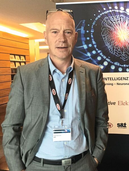 Ralf Bucksch, Technical Executive AI Applications bei IBM Europe: „Nicht die Fabrik sollte in die Cloud gehievt werden, sondern umgekehrt.“ (Bild: IBM Europe)
