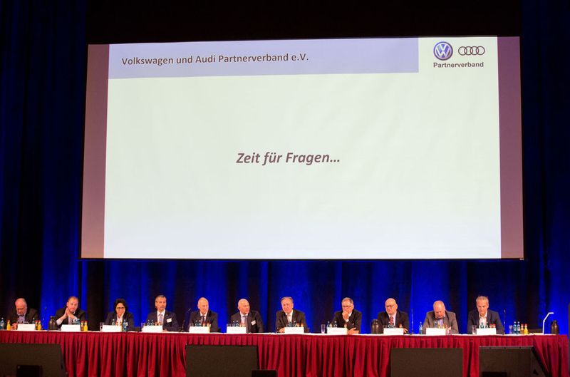 Aus den Reihen der Mitglieder kamen zahlreiche Fragen, Kritik am Kurs der Verbandsführung kam keine. (Oliver Krato / VAPV)