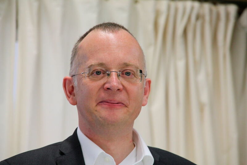 „Wenn ein Unternehmen systemisch denkt, schafft es auch die Digitalisierung“, sagt Prof. Rasmus Rettig von der HAW Hamburg. (Itasse)
