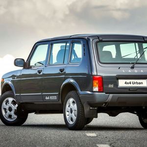 (Lada)