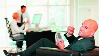 Der Administrator kann sich entspannt zurücklehnen – wenn die Verwaltung der mobilen Geräte in guten Händen ist. (Archiv: Vogel Business Media)