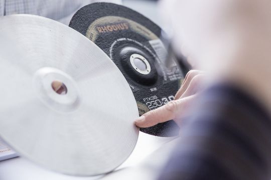 (Zum Geschäftsbereich der Gebrüder Rhodius gehören Schleifwerkzeuge. (Bild: Gebrüder Rhodius))