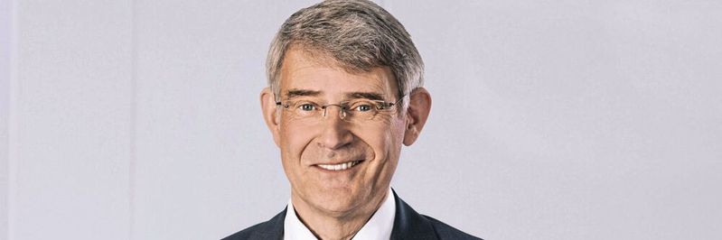 Franz-Xaver Bernhard von der Hermle AG, Gosheim, ist seit 01. Januar 2022 neuer Vorsitzender des VDW. Franz-Xaver Bernhard von der Hermle AG, Gosheim, ist seit 01. Januar 2022 neuer Vorsitzender des VDW.