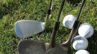 Golfen macht Spaß: Die Migliedsbeiträge für den Golfclub können aber nicht von der Steuer abgesetzt werden. (Bild: CC0 Public Domain/Pixabay)
