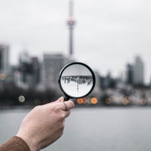  Zehn Meilensteine der Wissenschaft auf einem Blick 
Von den Grundlagen der Physik bis hin zu bahnbrechenden medizinischen Erkenntnissen – jede dieser zehn Entdeckungen hat unser Verständnis der Welt revolutioniert. Diese Entdeckungen haben die Entwicklung der Gesellschaft und der Technologie auf ihre Art in eine neue Richtung gelenkt. Tauchen Sie in die Geschichte der Wissenschaft ein und erfahren Sie, welche klugen Köpfe mit diesen Meilensteinen das Fundament für viele moderne Errungenschaften gelegt haben.

Mehr Details erfahren Sie auf www.discovermagazine.com: 10 Scientific Discoveries That Changed The World 
 (Bild: frei lizenziert)