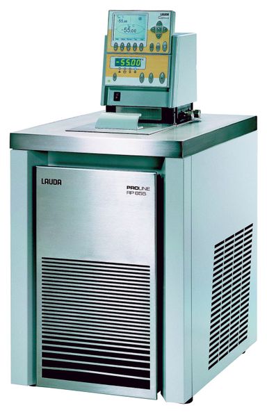 Abb.3: Der Kältethermostat Lauda RP 855 C mit Varioflexpumpe. (Archiv: Vogel Business Media)