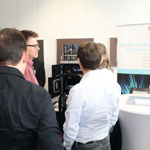 Abb. 1: Auch Hands-on direkt an der HPLC-Anlage war in den Pausen des 2. Praxistages HPLC möglich.