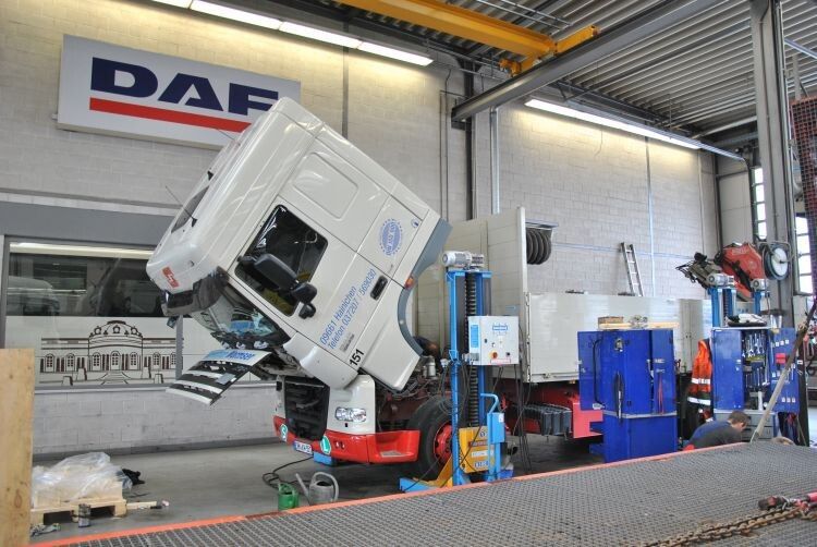 Platz ist in der größten Hütte: Ein großzügiges Arbeitsumfeld bietet DAF in Großbeeren seinen Mitarbeitern – und die danken das mit einer ausgezeichneten Produktivität. (Foto: Dominsky)