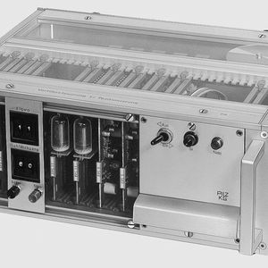 1969: Das EuropPilz-System legte den Grundstein für seine späteren speicherprogrammierbaren Steuerungen.  Bild: Pilz