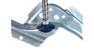 Hohe Flexibilität: Die sehr flexible Dichtlippe passt sich optimal an stark gewölbte Oberflächen an. (Fipa)