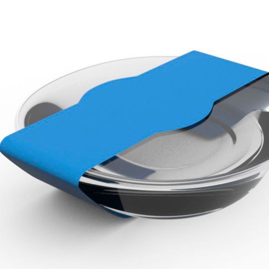 Multivac zeigt zur Fachpack die Herstellung von Multifresh-Skinverpackungen auf der Basis von Kartonzuschnitten auf einem Traysealer T 800, der in eine automatisierte Linie integriert ist.(Bild:  Multivac)