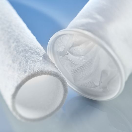 Die neuen Duragaf-Filterbeutel der Maxpoxl-Reihe mit maximierter die Schmutzaufnahmekapazität und Ölabscheidefähigkeit.(Bild:  2024 Eaton)