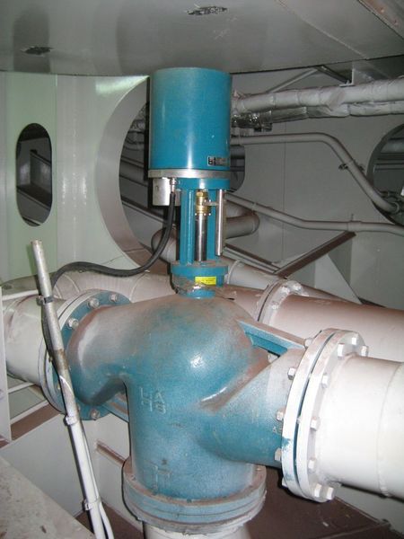 Große Ventile oder Klappen werden hydraulisch oder pneumatisch betrieben.  (Bild: Finder)