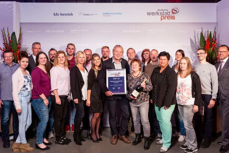 Das Team von Autoservice Demmler in Wilkau-Haßlau zählt zu den Top Ten des Deutschen Werkstattpreises 2018. (Bild: Stefan Bausewein)