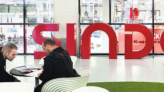 Douglas Krebs erinnert bereits heute an die SINDEX 2018. Aussteller und Besucher sollten sich das Datum vom 28.-30.8.2018 in ihrer Agenda vorreservieren.  (DAMIANPOFFET.COM)