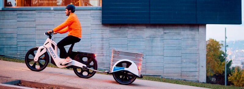 Kombiniert mit dem eigenen Anhänger lassen sich mit dem Mocci Smart Pedal Vehicle vielfältige Transport- und Logistikszenarien umsetzen.