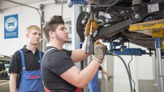 Das Kfz-Gewerbe Schleswig-Holstein hat die Zahl der Auszubildenden kräftig gesteigert. Es ist ein Ergebnis der gesamten Anstrengungen der Kfz-Betriebe und des Kfz-Landesverbands. (Bild: ProMotor)