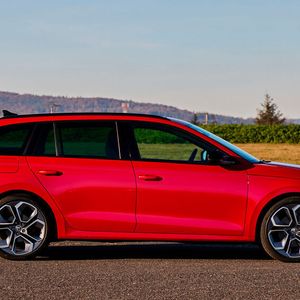 (Skoda)