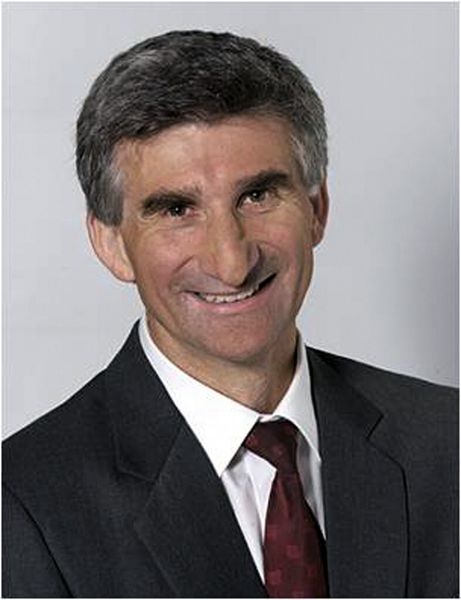 E. Wyss (Trumpf AG) betrachtet das Thema Produktivitätssteigerung infolge des Wandels von der Zerspanung zur Blechbearbeitung. (Bild: Trumpf AG)