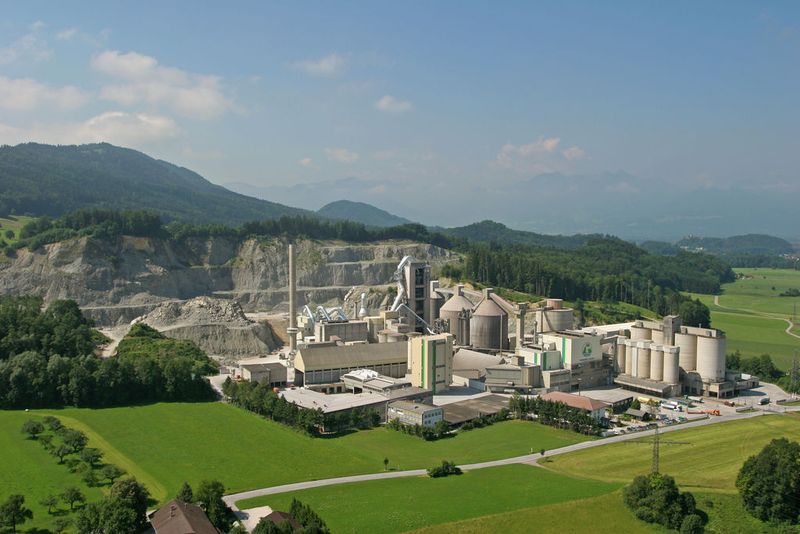 The Rohrdorf cement plant (Picture: Siemens)