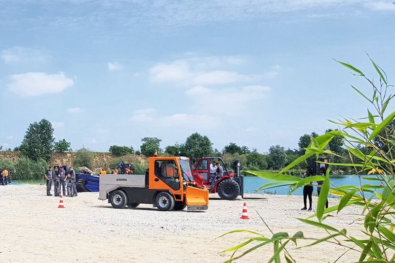 Die kleinen Kraftprotze von Ladog sind mit moderner Technologie ausgestattet.  der H-Serie-Vierzylinder-Dieselmotor von Hatz liefert die Leistung und das nötige Drehmoment. (S.Häuslein/konstruktionspraxis)