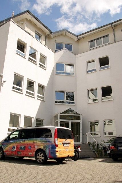 firmengebaeude_additive.jpg ()