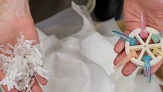 Aus gebrauchten US-Milchflaschen wird zu Hause Filament für den 3D-Drucker. (Bild: Michigan Technological University)