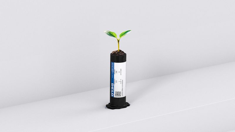 Delo Photobond SJ4192 ist der erste Delo-Klebstoff, bei dem der Anteil nachhaltiger Inhaltsstoffe mehr als die Hälfte ausmacht. (Bild:  Delo)