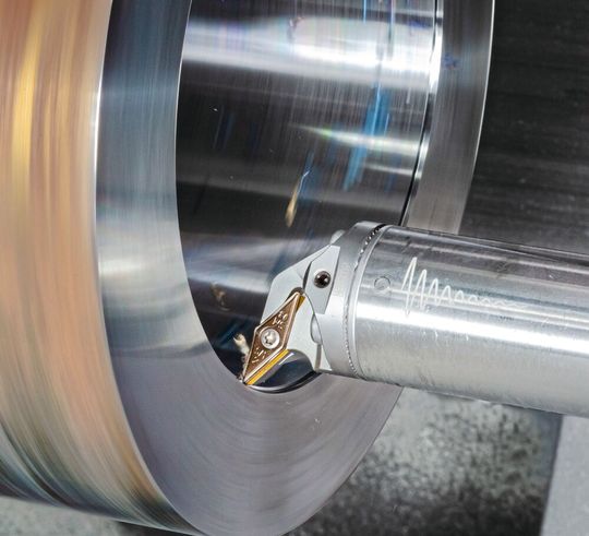 Für das (Aus-)Drehen aller Werkstoffe auf Mehrspindlern stellt Iscar die neuen vibrationsdämpfenden «Whisperline»-Bohrstangen mit «Camfix»­Schnittstelle vor.(Bild:  Iscar)