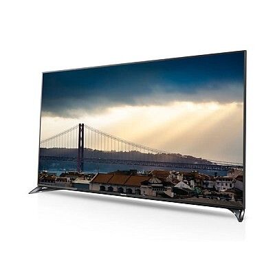Panasonic: K PRO Studio Master UHD-TVs CRW854 und CXW804: Panasonic integriert seine neueste 4K Pro-Bildverarbeitung, die den neuen leistungsstarken 4K Studio Master-Prozessor mit einem technisch ausgereiften Wide Colour Phosphor-Panel vereint. So lassen sich auch zu Hause Filme genießen wie im Kino und wie es sich Regisseure und Produzenten schon beim Filmdreh vorgestellt haben. Die CXW804-Serie (100 bis 164 cm, 40 bis 65 Zoll) begeistert in klassischem, zeitlosen Anthrazit-Metallic, während die CRW854-Serie (139 und 164 cm, 55 und 65 Zoll) in trendigem Curved-Design erhältlich ist. (Bild: Panasonic/IFA)