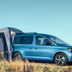 Das kompakte Reisemobil ist das erste auf Basis des Modularen Querbaukasten (MQB) des Wolfsburger Konzerns.(Bild:  VW)