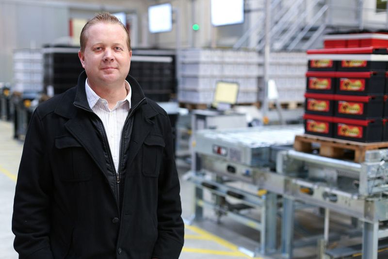 Harald Klucsarits, Leitung Lager und Distributionslogistik bei Banner: „Mit der Firma TGW sind wir überaus zufrieden und zuversichtlich, auch für die Zukunft eine zuverlässige Kooperation aufgebaut zu haben.“ (Bild: TGW Logistics Group)