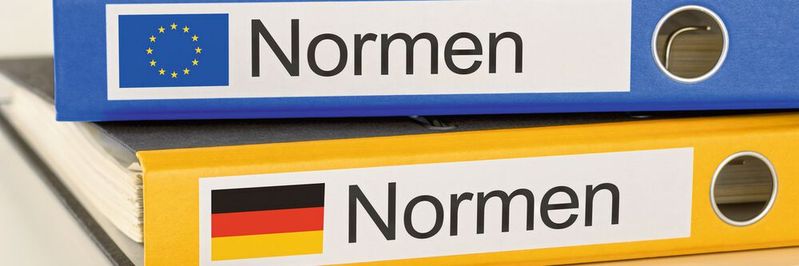 Digitale Norm: DIN und DKE haben ein weiteres Whitepaper veröffentlicht. Ziel ist es, digitale Normen zu etablieren, die Maschinen verarbeiten können. 