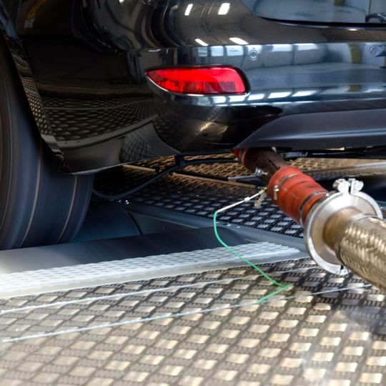 Uneingeschränkt funktionierte die Adblue-Einspritzung beim Opel Insignia 2.0 Diesel (Euro 6) nur in einem Temperaturfenster von 20 bis 30 Grad Celsius.(Bild:  DUH)