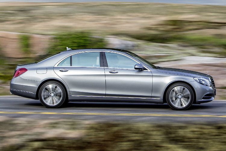 In der Kategorie „Luxury Car“ entschieden sich die Jurorinnen für die Mercedes  S-Klasse, die zugleich den Gesamtsieg einfuhr. Mit hauchdünnem Vorsprung setzte sich das Stuttgarter Flaggschiff gegen den Wettbewerber Audi A8 durch. (Foto: Mercedes)