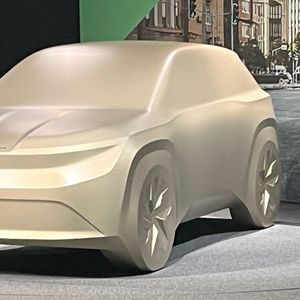 2025 bringt Skoda ein 4,20 Meter langes E-Fahrzeug - die Skoda-Interpretation des kürzlich vorgestellten VW ID 2.(Bild:  sp-x/Peter Maahn)