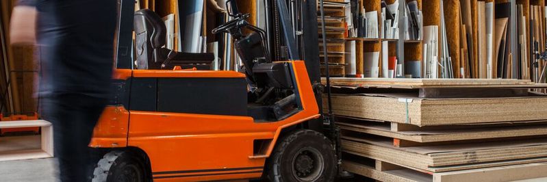 Geräte und Maschinen wie Gabelstabler können sich über IoT-Services monetarisieren lassen.(Bild:  gemeinfrei / Unsplash)