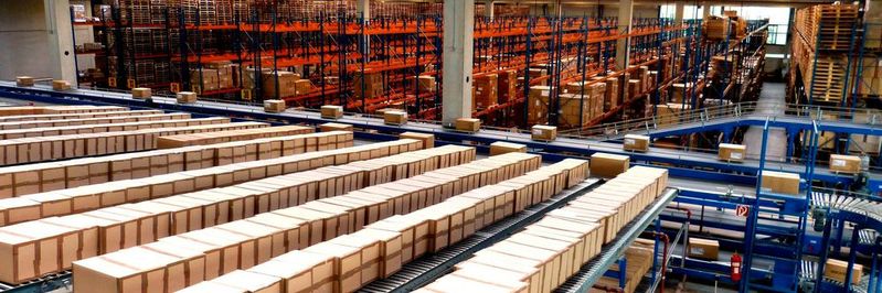 Der reine Verkauf von Produkten stößt an seine Grenzen. Deshalb bieten B2B-Händler in ihren Online-Shops zusätzlich Content als Service für ihre Kunden an. Der reine Verkauf von Produkten stößt an seine Grenzen. Deshalb bieten B2B-Händler in ihren Online-Shops zusätzlich Content als Service für ihre Kunden an.