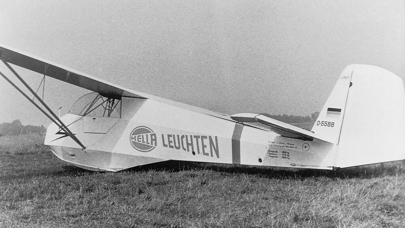 Kreativ zeigten sich Werber schon vor etlichen Jahrzehnten und nutzten auch schon ungewöhnliche Werbeträger als solche. (Bild: Hella)