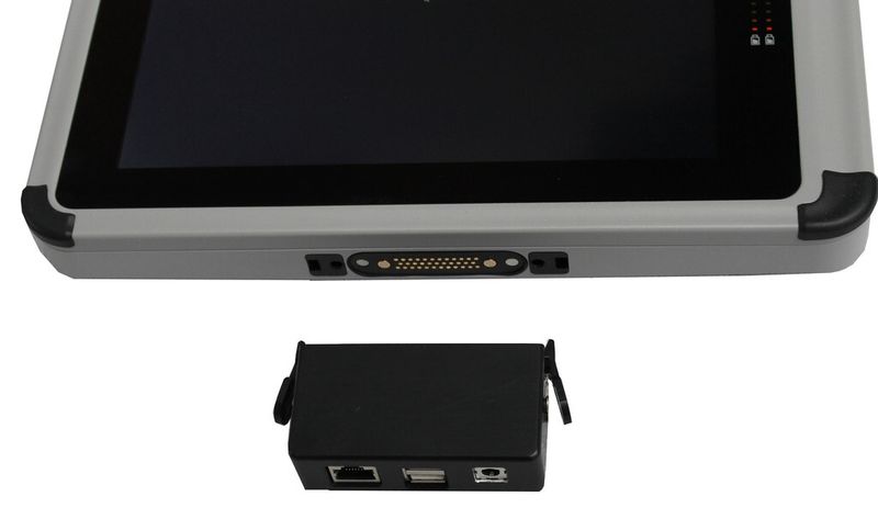 Mit dem Interface kann das Ultra-10 in eine fahrzeugtaugliche Docking-Station gesteckt werden. (Bild: Penta)
