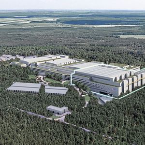 Infineons "Modul 4" wurde eingeweit: Damit hat der deutsche Halbleiterkonzern seine Fertigungskapazitäten verdoppelt.(Bild:  Infineon)