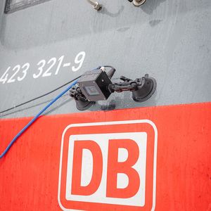 Das Fahrzeug wurde mit Außenkameras…(Bild:  Deutsche Bahn | Thomas Kiewning)