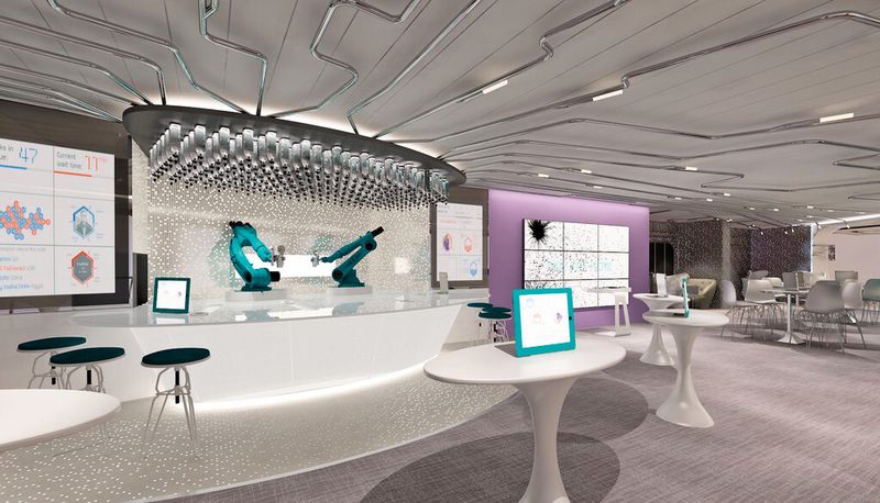 Edles Ambiente in der Bionic Bar: An Deck des Kreuzfahrtschiffs MS Quantum of the Seas mixen seit dem 12. November zwei Kuka-Roboter die Cocktails für die rund 4000 Passa- giere. (Bilder: Makr Shakr)
