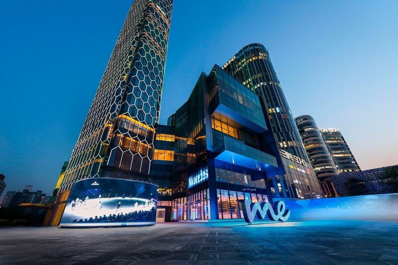 In Peking hat der weltweit größte Me-Store von Mercedes eröffnet. (Foto: Daimler)