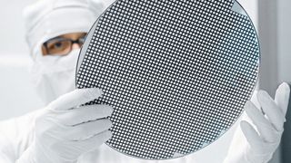 300-Millimeter-Wafer im Reinraum von Infineon. (Bild: Infineon)