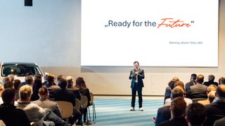 Steven Chen, CEO von MG Motor Deutschland, schwor den Handel auf das geplante Wachstum ein. (Bild: MG/Thomas Roetting)