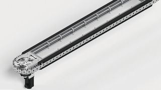 LS Link ist eine frei programmierbare Taktkette von Weiss. Der Servomotorantrieb und das Getriebe erlauben die freie Programmierung der Prozessstationen unabhängig von der Kettengliedlänge. (Bild: Weiss)