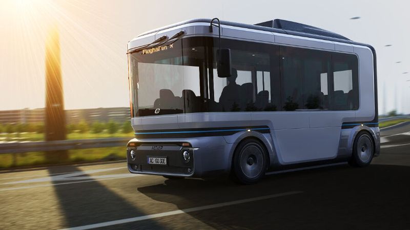 Seit dem Jahreswechsel kann das Shuttle offiziell und ohne Auflagen auf deutschen Straßen fahren. (Bild: E-Go Moove)